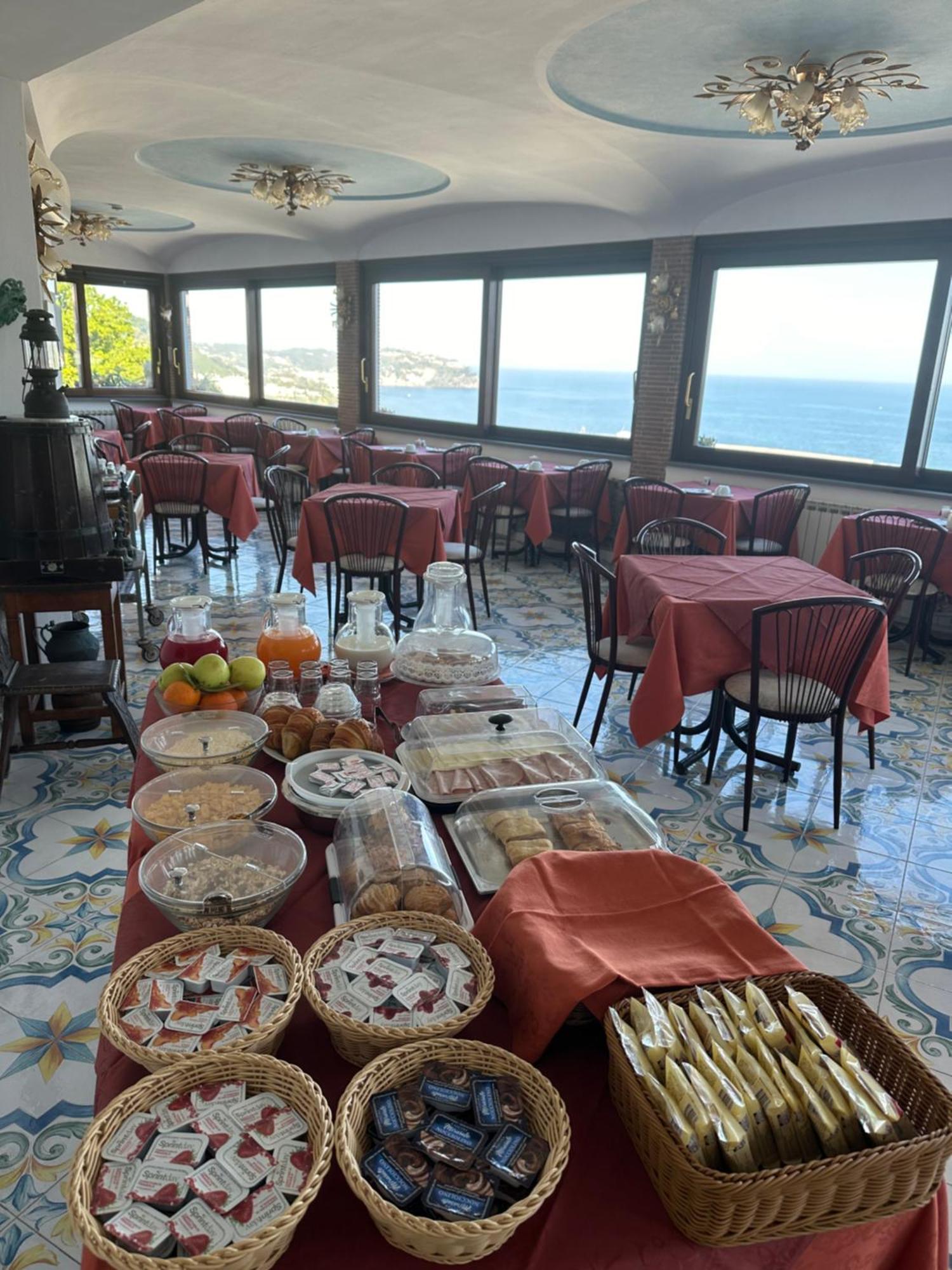 Hotel Residence - Parco Mare Monte カザミッチョラ・テルメ エクステリア 写真